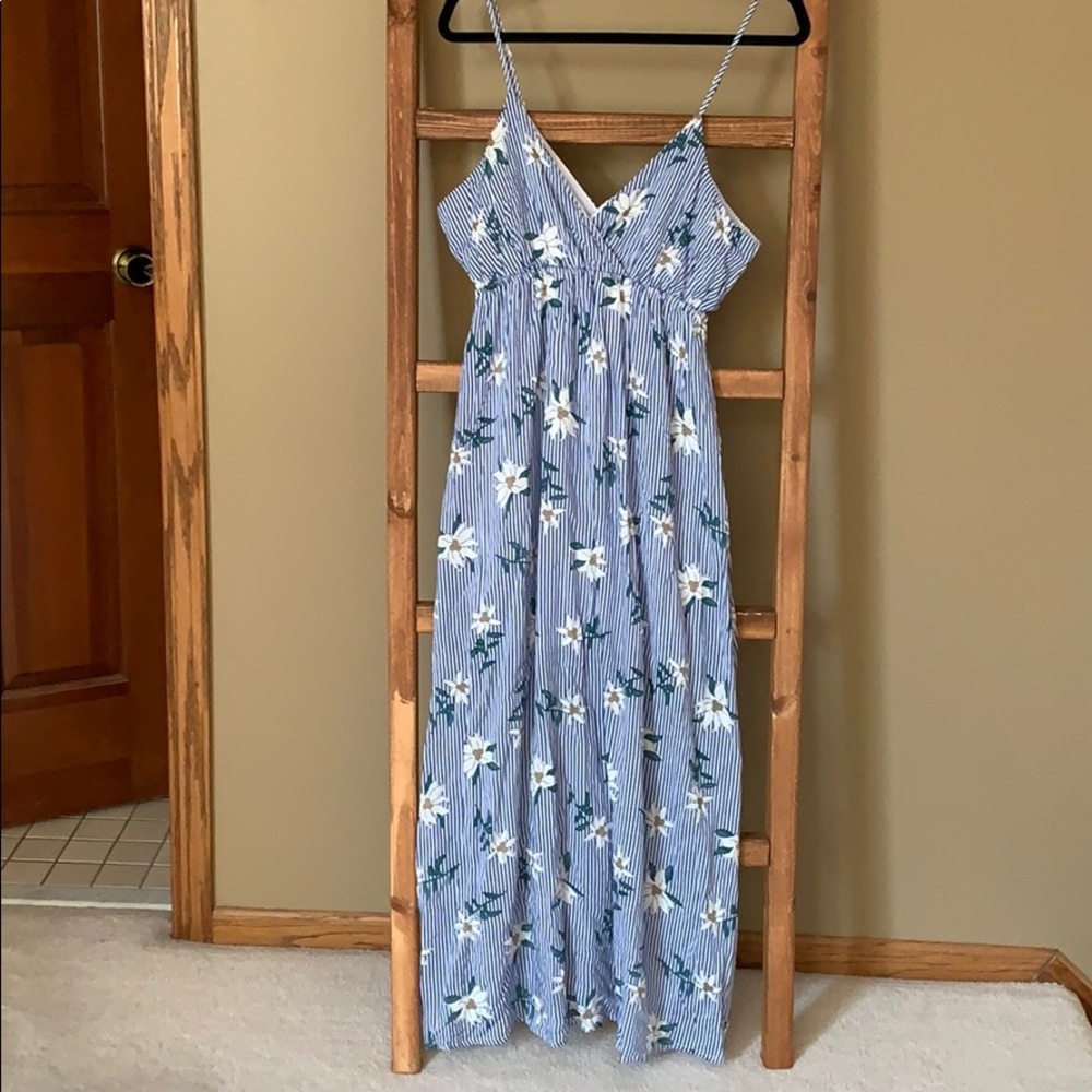 Blue stripe, white flowers Maxi Dress